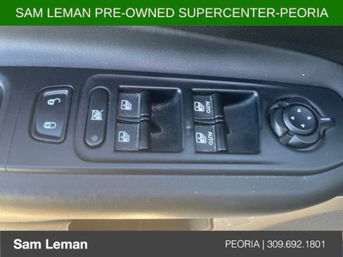 Used 2016 Jeep Renegade Limited FWD image 10