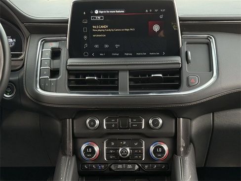 Used 2023 GMC Yukon AT4 w/ AT4 Premium Package image 17