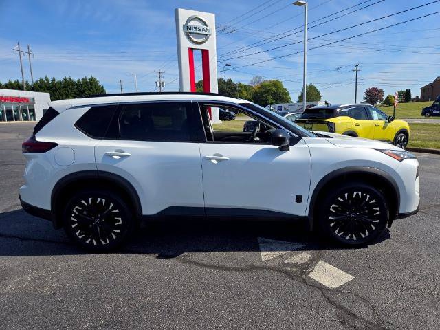 Certified 2026 Nissan Rogue Dark Armor AWD/4WD image 7
