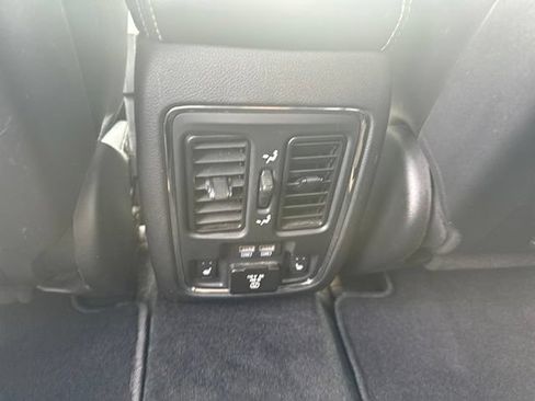 Used 2014 Jeep Grand Cherokee Limited AWD/4WD image 15