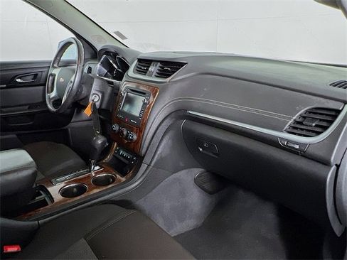Used 2014 Chevrolet Traverse LT w/ All-Star Edition image 38