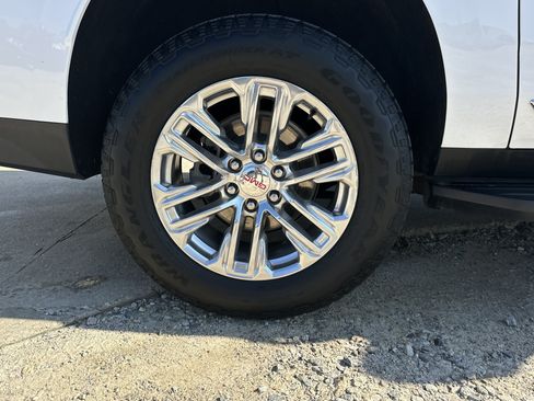 Certified 2024 GMC Yukon XL SLT RWD image 19