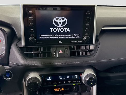 Used 2019 Toyota RAV4 XLE Premium image 14