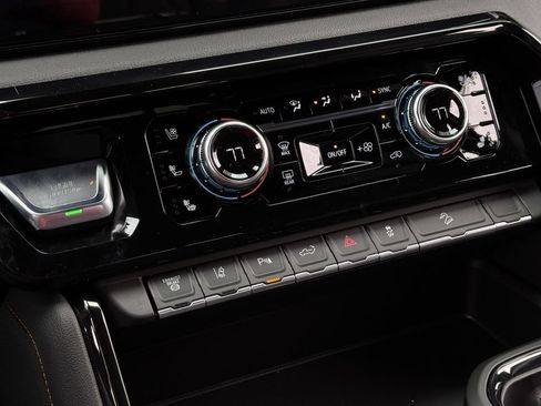 New 2026 GMC Sierra 2500 AT4 w/ AT4 Premium Plus Package image 16