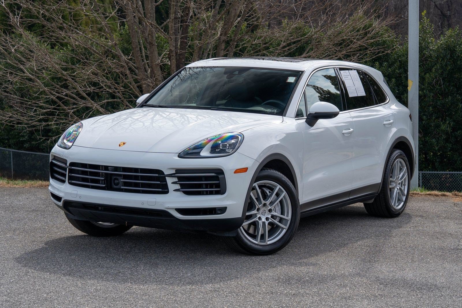 Certified 2023 Porsche Cayenne Platinum Edition AWD/4WD image 1