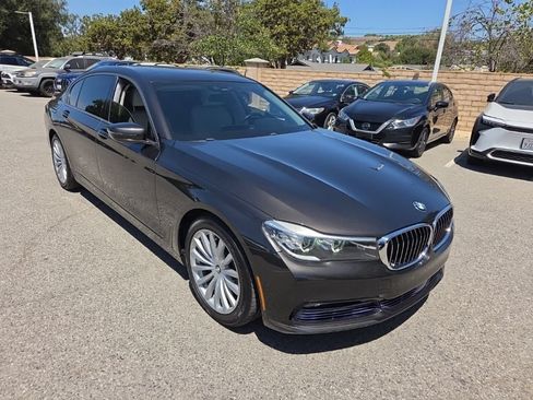 Used 2016 BMW 740i RWD image 7