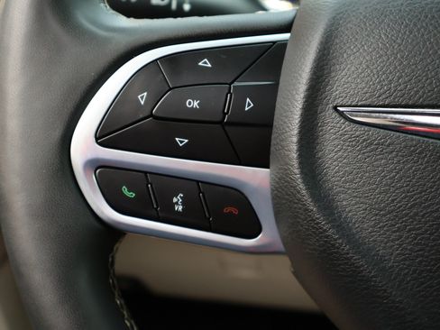 Used 2024 Chrysler Voyager LX FWD image 13