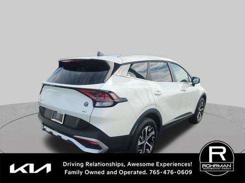 Used 2025 Kia Sportage EX AWD/4WD image 4