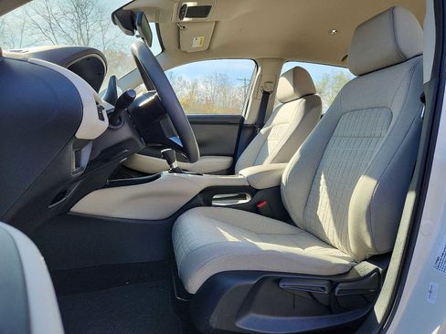 Certified 2023 Honda HR-V LX image 13