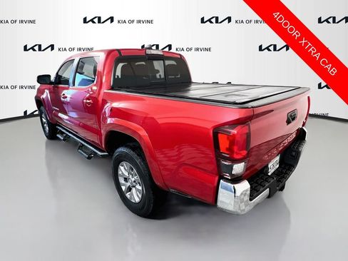 Used 2018 Toyota Tacoma SR5 RWD image 4