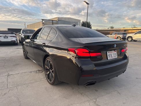 Used 2023 BMW 530e 530e iPerformance w/ M Sport Package image 3