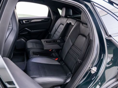 Certified 2022 Porsche Cayenne Turbo GT AWD/4WD image 17