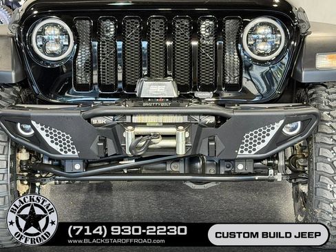 Used 2022 Jeep Wrangler Unlimited Sport AWD/4WD image 5