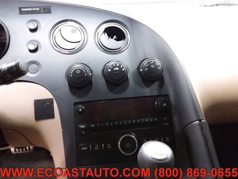 Used 2007 Pontiac Solstice Convertible w/ Premium Package image 11