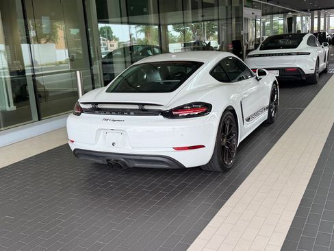Certified 2024 Porsche 718 Cayman RWD image 10