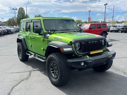 Used 2025 Jeep Wrangler Willys image 7