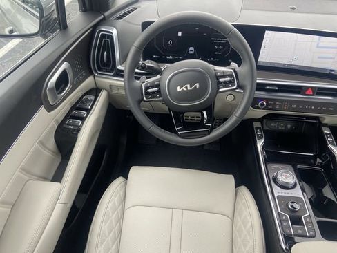 New 2025 Kia Sorento SX Prestige image 13