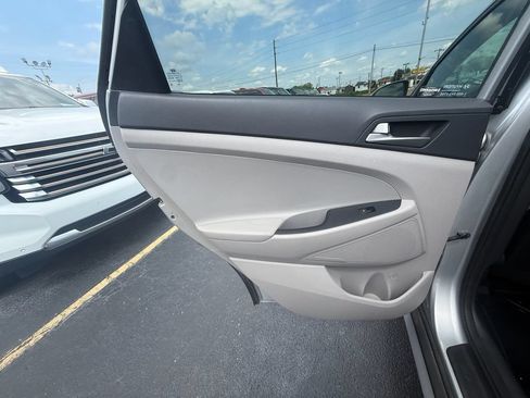 Used 2019 Hyundai Tucson SEL FWD image 18