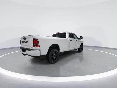 New 2026 RAM 3500 Big Horn AWD/4WD image 8
