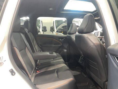Used 2025 Subaru Forester Sport AWD/4WD image 23