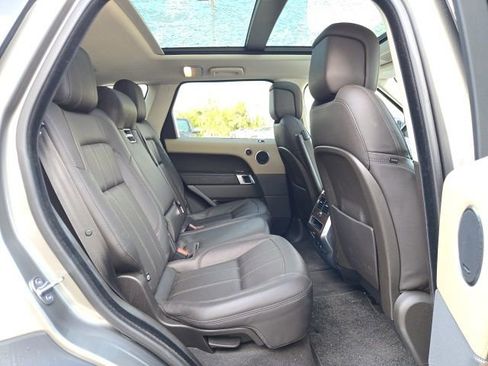 Used 2020 Land Rover Range Rover Sport HSE image 10