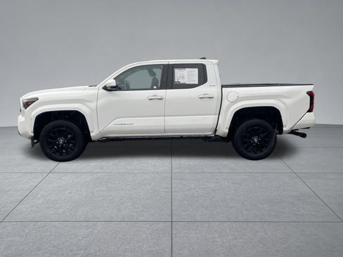 Used 2024 Toyota Tacoma SR5 image 4