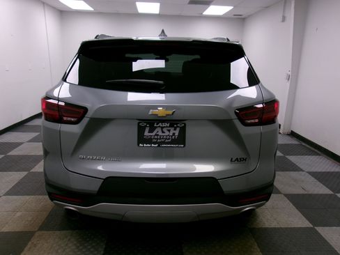 Certified 2024 Chevrolet Blazer LT w/ Convenience Package image 12