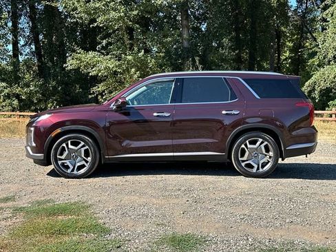 Used 2023 Hyundai Palisade SEL w/ Premium Package AWD/4WD image 6
