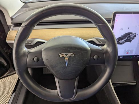 Used 2018 Tesla Model 3 Long Range image 20