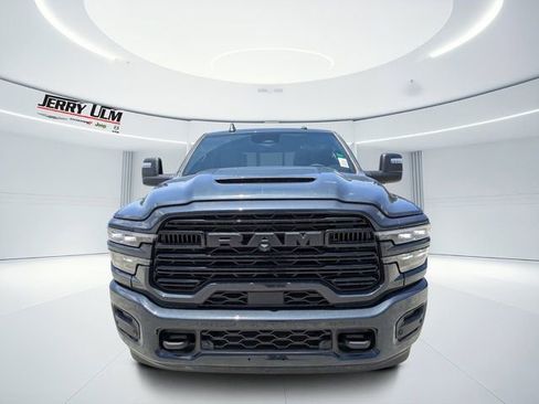 New 2026 RAM 2500 Laramie AWD/4WD image 8