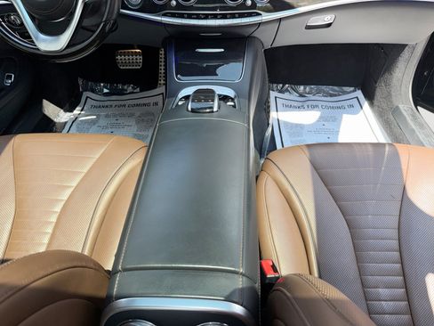 Used 2019 Mercedes-Benz S 560 4MATIC Sedan w/ AMG Line Exterior image 24