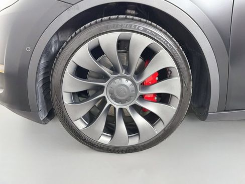 Used 2022 Tesla Model Y Performance AWD/4WD image 31