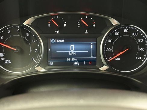 Used 2024 GMC Terrain SLE AWD/4WD image 10