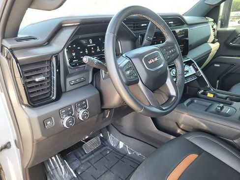 Used 2024 GMC Sierra 3500 AT4 w/ AT4 Premium Plus Package AWD/4WD image 24