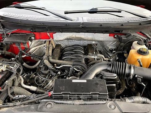 Used 2012 Ford F150 XLT w/ XLT Chrome Pkg image 8