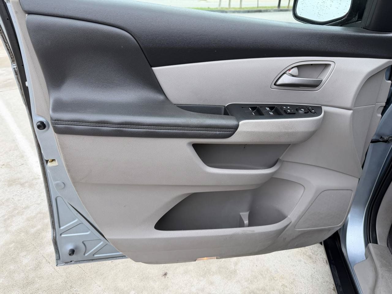 Used 2011 Honda Odyssey EX-L image 10