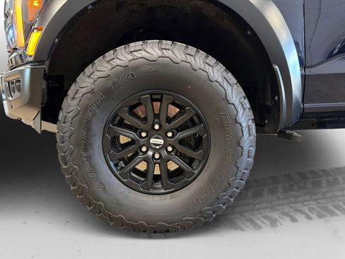 Used 2025 Ford F150 Raptor AWD/4WD image 55