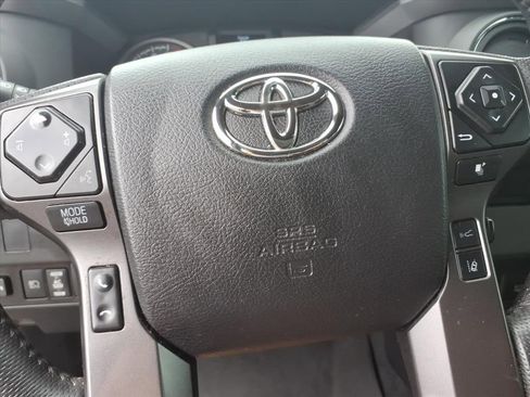 Used 2022 Toyota Tacoma TRD Off-Road w/ Technology Package RWD image 24