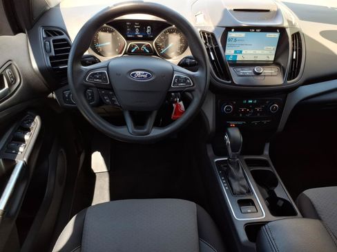 Used 2018 Ford Escape SE w/ SE Sync 3 Package FWD image 17