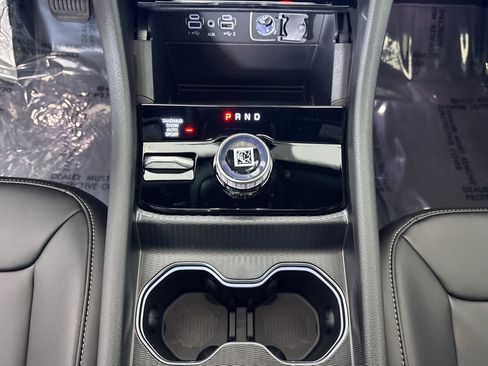 New 2025 Jeep Grand Cherokee Limited image 24