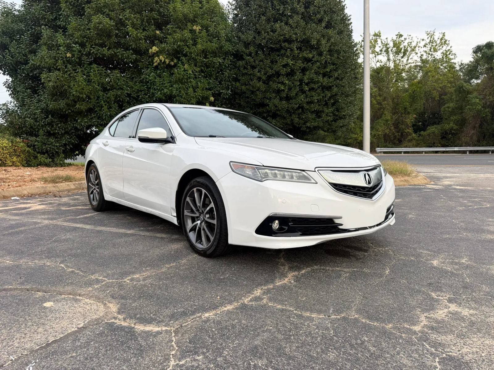 Used 2016 Acura TLX w/ Advance Package AWD/4WD image 3