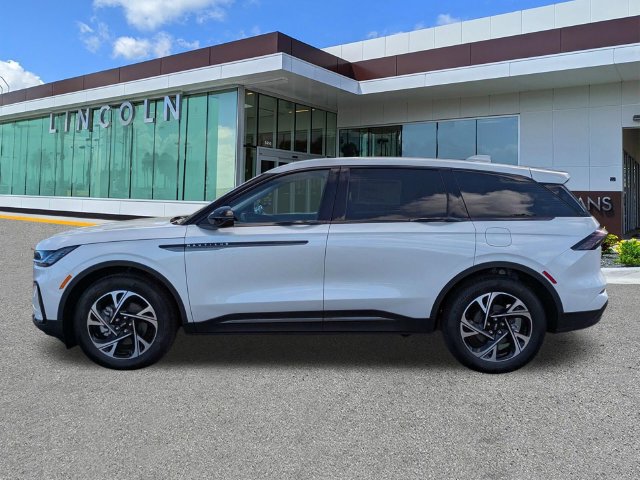 New 2026 Lincoln Nautilus Premier w/ Jet Appearance Package AWD/4WD image 7
