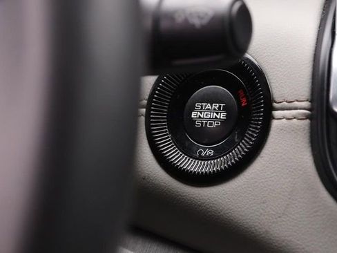 Used 2023 Jeep Compass Limited AWD/4WD image 14