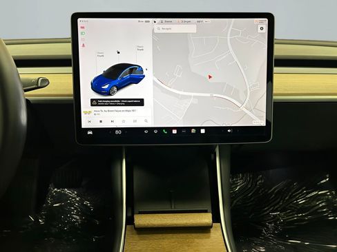 Used 2018 Tesla Model 3 Long Range image 19