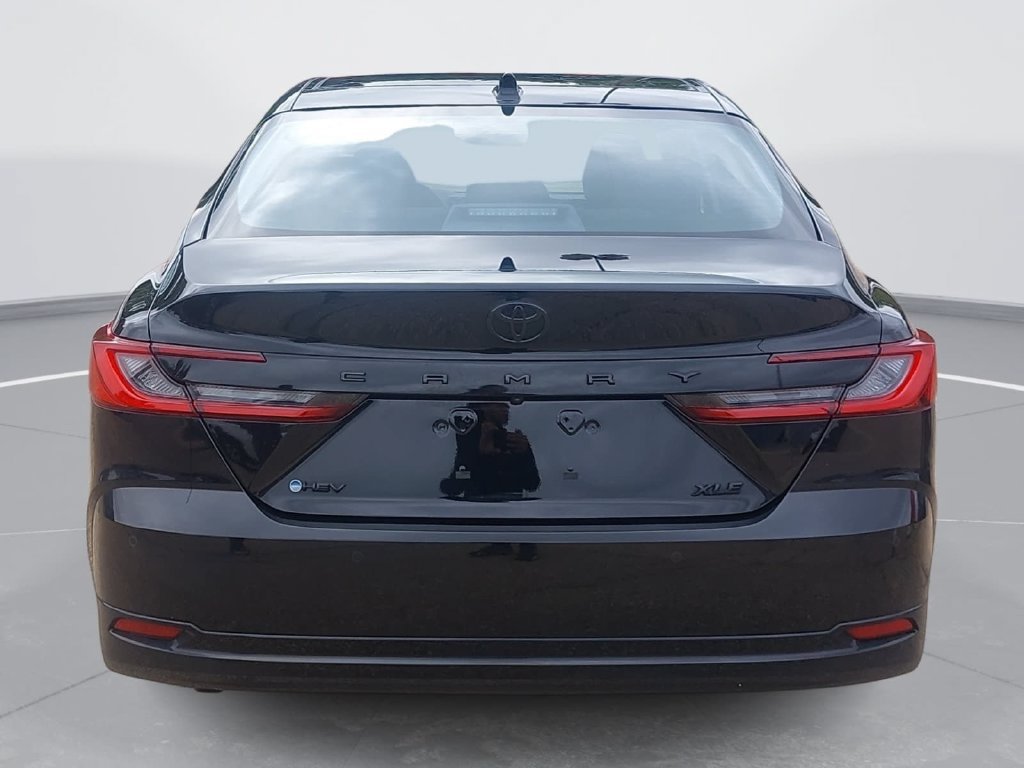 Used 2025 Toyota Camry XLE w/ Premium Plus Package FWD image 6