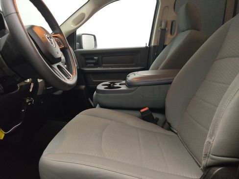 Used 2019 RAM 1500 Express RWD image 17