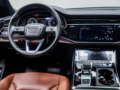 Used 2025 Audi Q8 Premium Plus AWD/4WD image 17