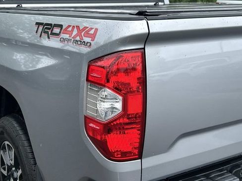 Used 2016 Toyota Tundra SR5 AWD/4WD image 13