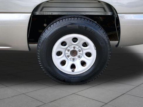 Used 2006 Chevrolet Silverado 1500 W/T RWD image 9