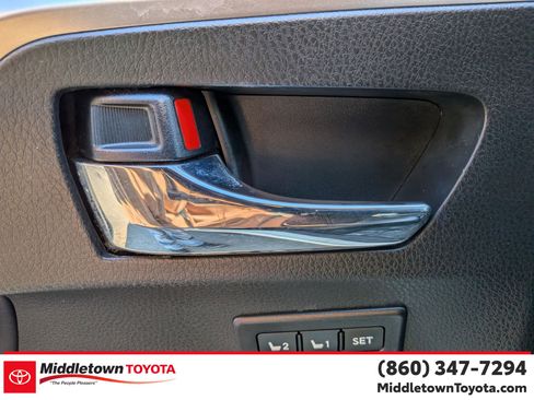 Used 2013 Toyota RAV4 Limited image 11